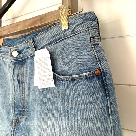 Levi’s 501 Mid Rise Raw Denim Short NWT - Picture 5 of 12